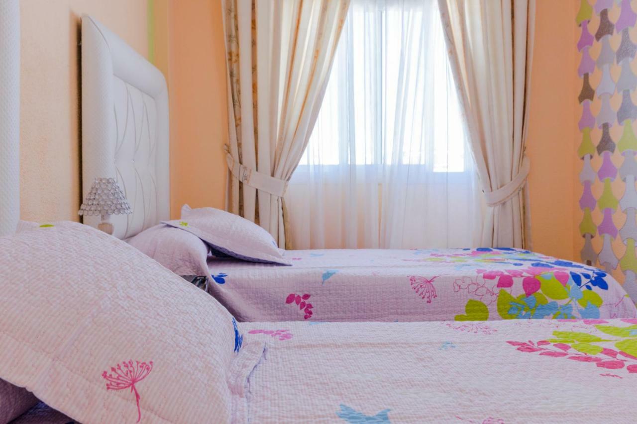 Gcprestige Apartment Естепона Екстериор снимка